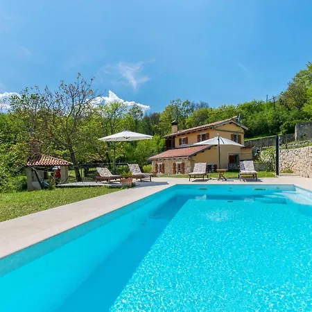 House Rada I Stanisav Holiday home